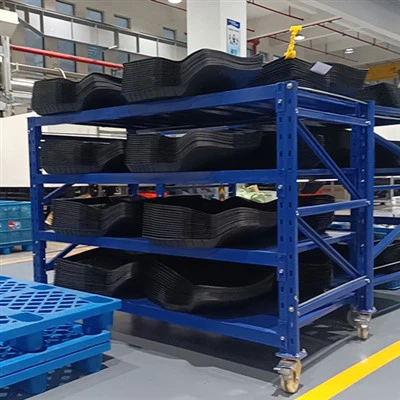 Steel Txee Rack Nrog Log